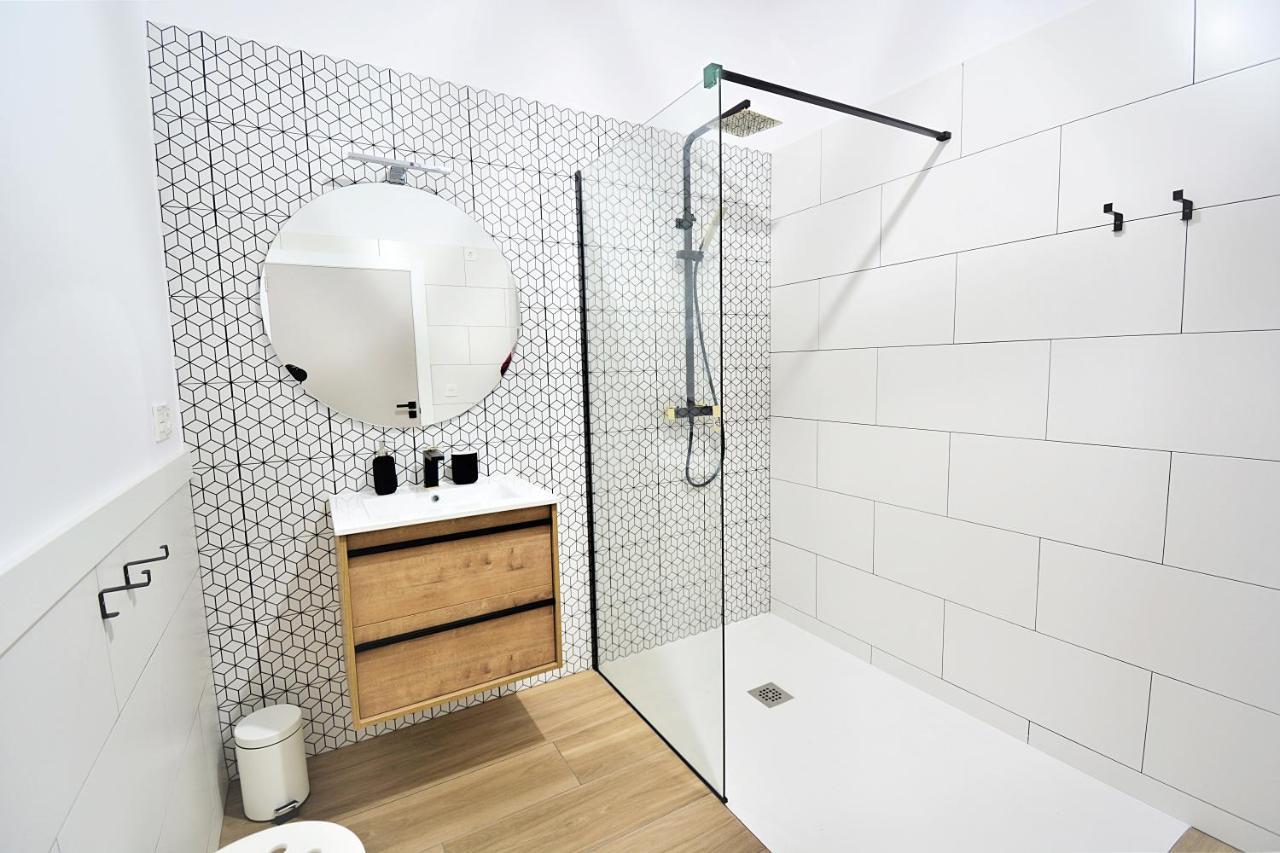 Galihost - Apartamentos Mamuela Ribadumia المظهر الخارجي الصورة
