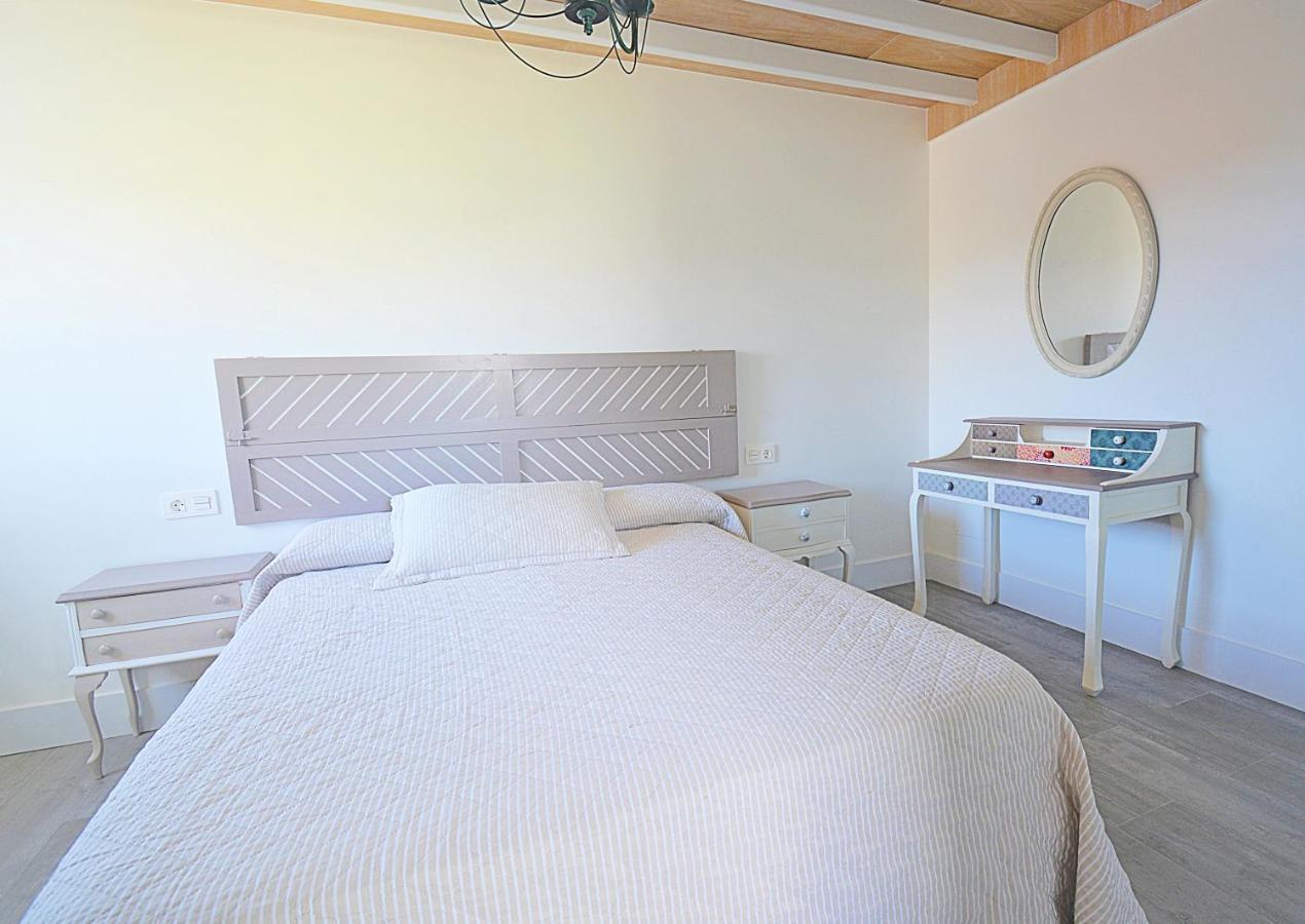 Galihost - Apartamentos Mamuela Ribadumia المظهر الخارجي الصورة