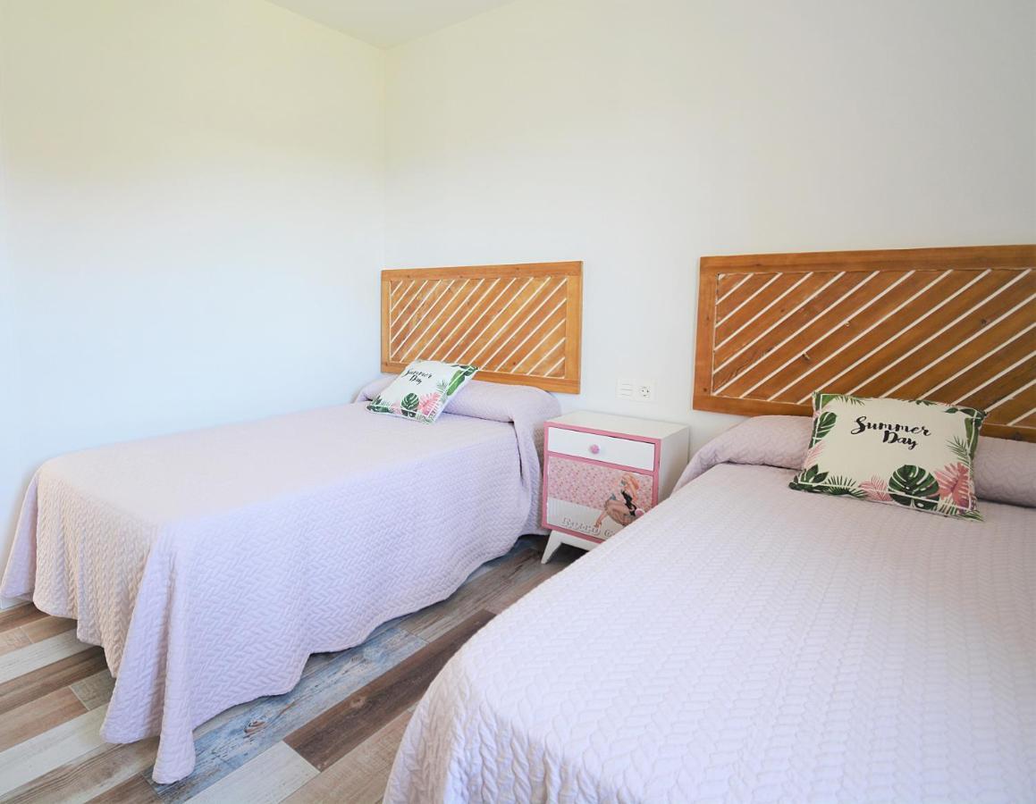 Galihost - Apartamentos Mamuela Ribadumia المظهر الخارجي الصورة